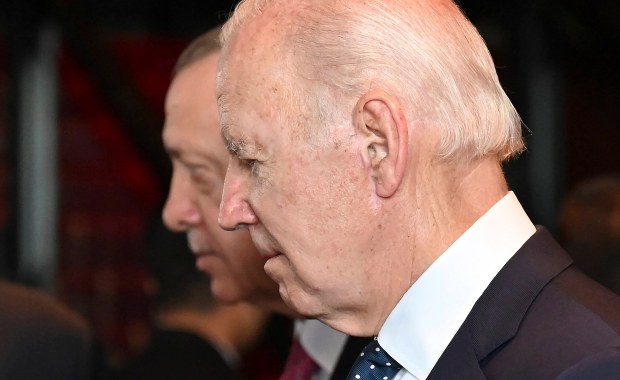 Biden rozmawiał z Erdoganem. USA oferuje pomoc po trzęsieniu ziemi