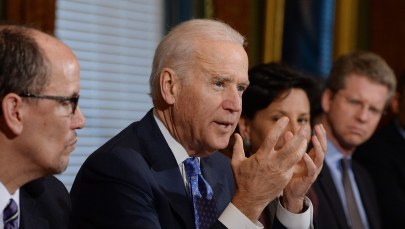 Biden wezwał Janukowycza do wycofania sił rządowych z ulic Kijowa 