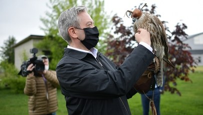 Biedroń: Mam wrażenie, że uczestniczę w nagraniu nowego Monty Pythona