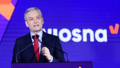 Biedroń: W Polsce tylko jedna kobieta jest dobrze traktowana – Matka Boska