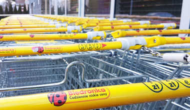 Biedronka będzie sprzedawać w euro. Sieć otworzy sklepy u sąsiada Polski