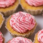 Biedronka kusi praktycznymi i pięknymi akcesoriami do pieczenia! Ceny już od 7,99 zł
