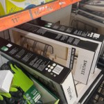 dywany Biedronka ma nowości do domu. Puszyste koce, poduszki i lustra już od 24,99 zł
