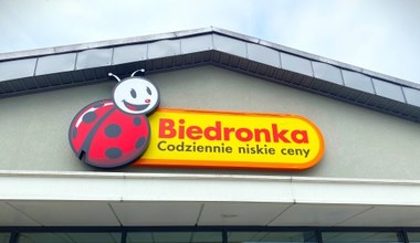 Biedronka odda pieniądze, wystarczy paragon. Zwrot wyśle w aplikacji