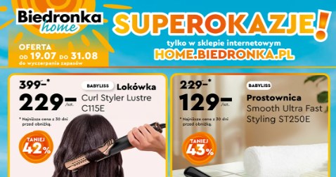 Biedronka odpowiada na potrzeby podróżnych – plecak do samolotu w supercenie /Biedronka /INTERIA.PL