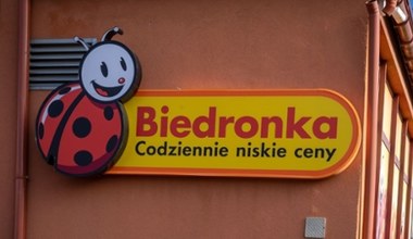 Biedronka przecenia podstawowe produkty! Zobacz, co kupisz taniej!