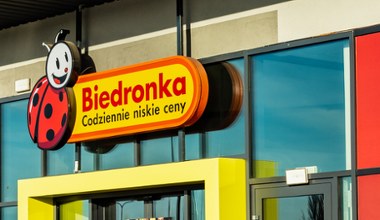 Biedronka przeceniła popularne kawy! Teraz kupisz je o połowę taniej