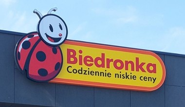 Biedronka rozdaje znane marki! Te kosmetyki i chemię do łazienki dostaniesz gratis!