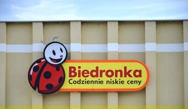 Biedronka rozpieszcza promocjami! Persil i Fairy 50% taniej