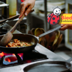 wok Biedronka rusza z nową ofertą do kuchni i domu! Garnki, dekoracje i akcesoria od 14,99 zł