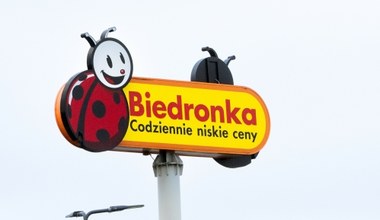 Biedronka zatrudnia osoby bez doświadczenia. Na start oferuje 8 tys. zł