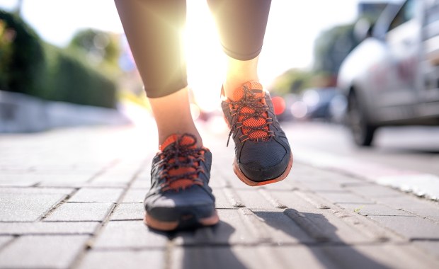 Biegacz - niszczyciel samochodów na ulicach Będzina 