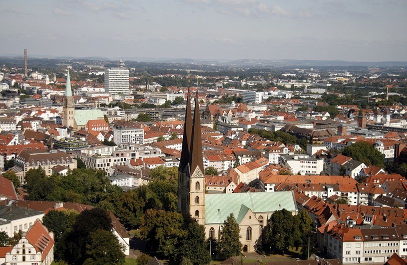 Bielefeld ma ponad 800 lat i tyle samo ludności, co Lublin. Sami Niemcy mówią, że miasto nie jest znane z "niczego szczególnego" /East News