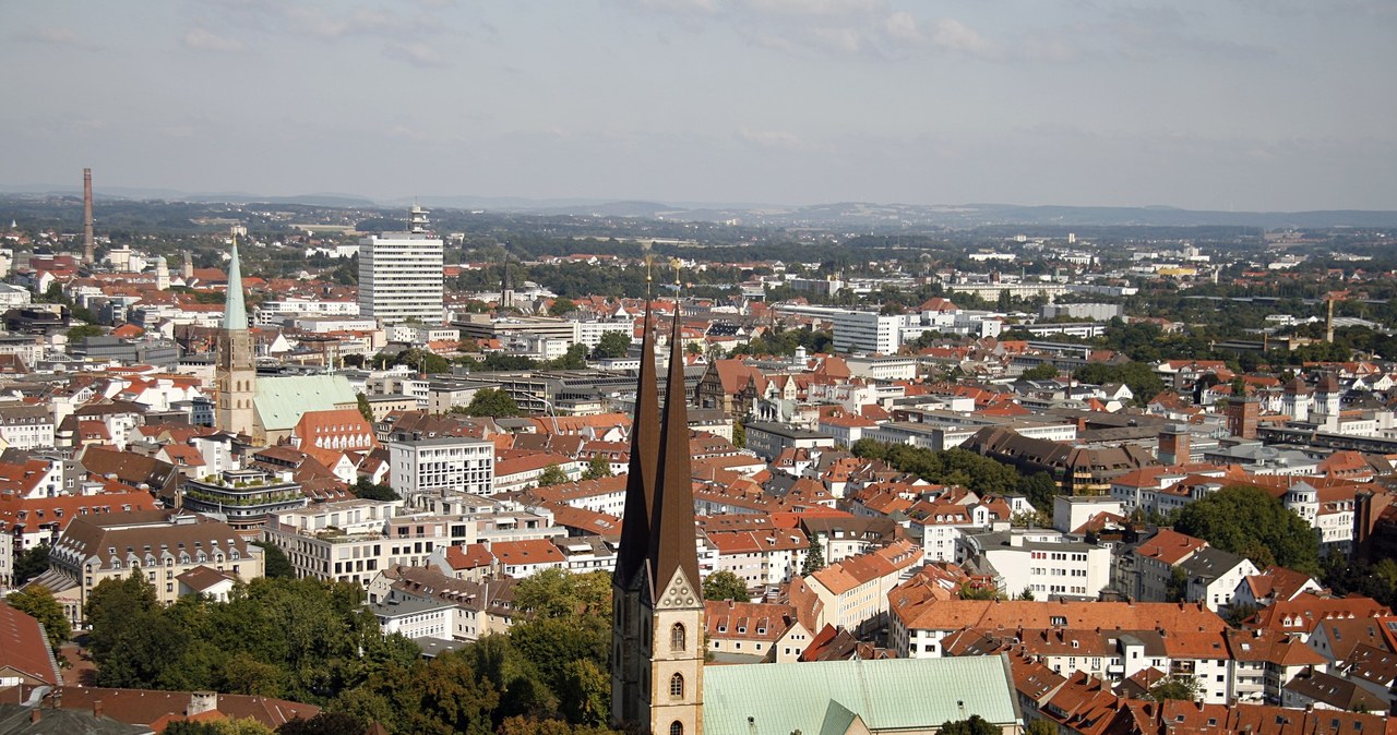 Bielefeld ma ponad 800 lat i tyle samo ludności, co Lublin. Sami Niemcy mówią, że miasto nie jest znane z "niczego szczególnego" /East News