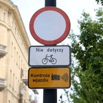 Bielsko-Biała: mieszkańcy obronili wjazd do centrum samochodem