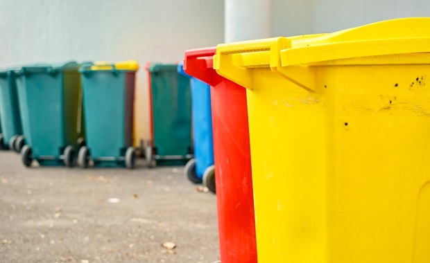 Bielsko-Biała podnosi opłaty za śmieci! Od stycznia zapłacisz więcej – sprawdź, ile dokładnie