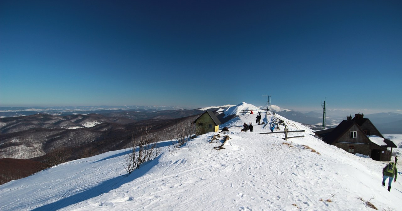 Bieszczady zimą zachwycają. Na jakie szlaki warto się wybrać o tej porze roku? /East News