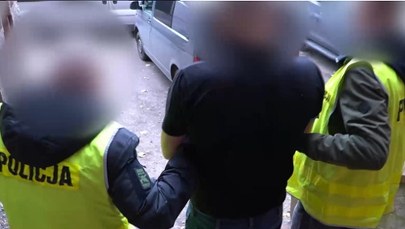 Bił, groził i kradł auta. 12 zarzutów dla 44-latka