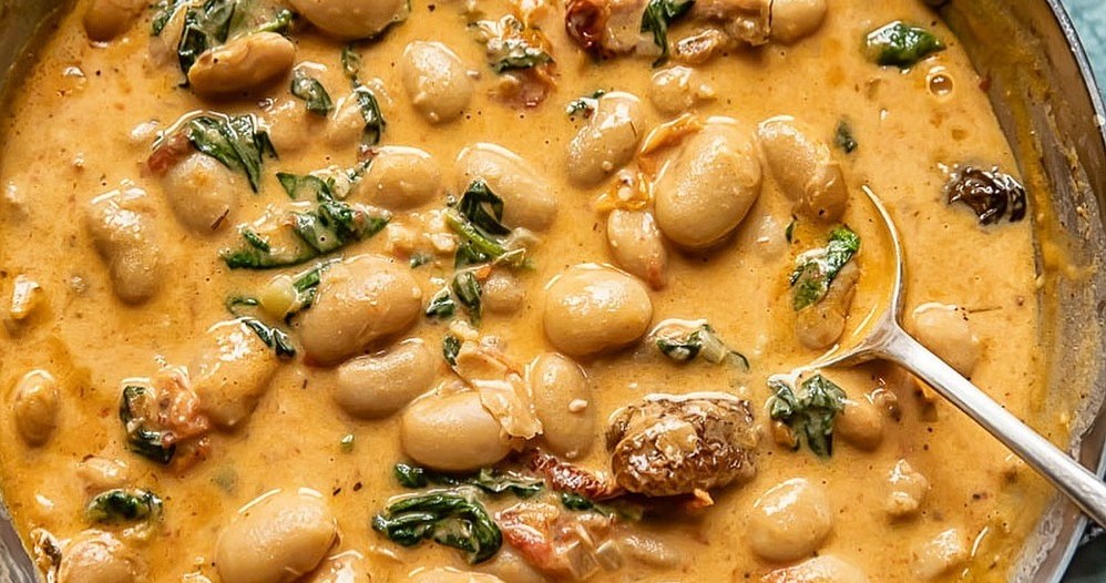 Біла квасоля довго зберігає тепло і насичує організм енергією, що особливо важливо в холодні дні /Domena publiczna