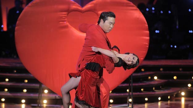 Bilguun Ariunbaatar był najlepszy w półmetkowym odcinku 13. edycji "Tańca z gwiazdami" /AKPA