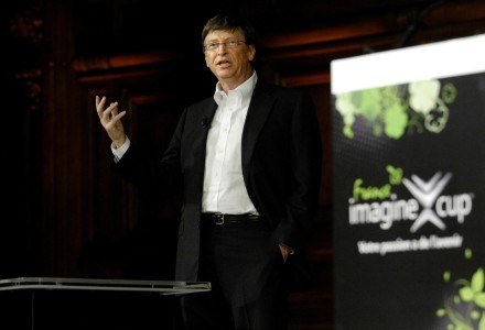 Bill Gates na Uniwersytecie w Sorbonie. Początek tegorocznego Imagine Cup. /AFP