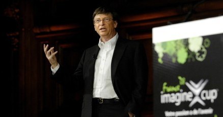 Bill Gates na Uniwersytecie w Sorbonie. Początek tegorocznego Imagine Cup. /AFP