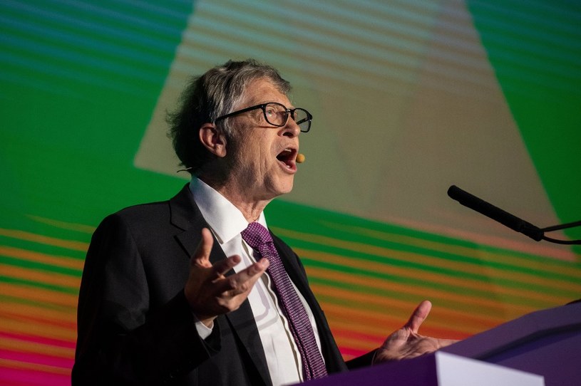 Bill Gates nieustannie udziela się w mediach na temat walki z koronawirusem /AFP