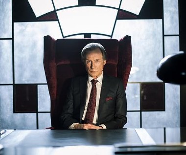 Bill Nighy w scenie z filmu "Ja, Frankenstein"