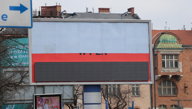 Billboard, na którym znajdował się licznik długu /Józef Polewka /RMF FM