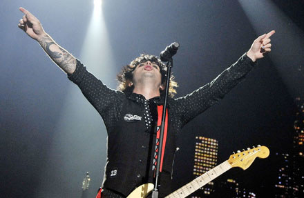 Billie Joe Armstrong (Green Day) fot. Kevin Winter /Getty Images/Flash Press Media