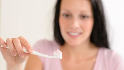 Biologiczna bomba w twojej łazience. Odkryj prawdę o szczoteczce!