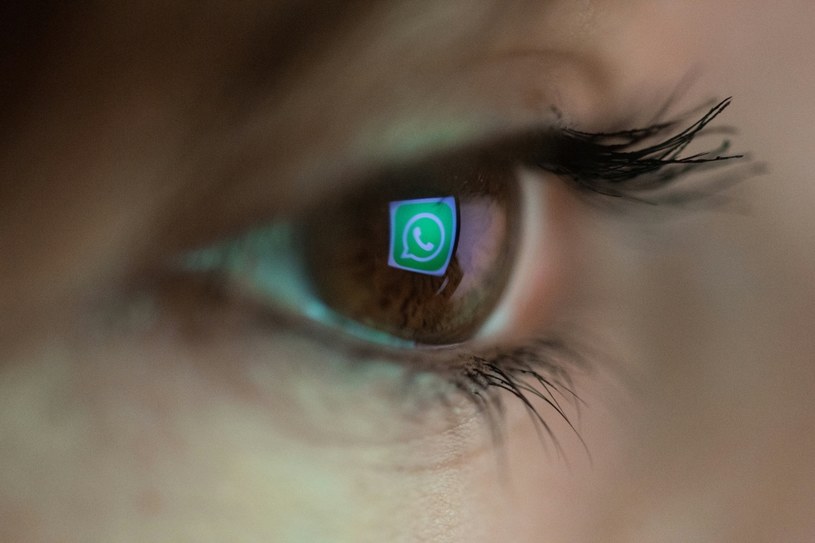 Biometria dba o prywatność w WhatsApp. /AFP