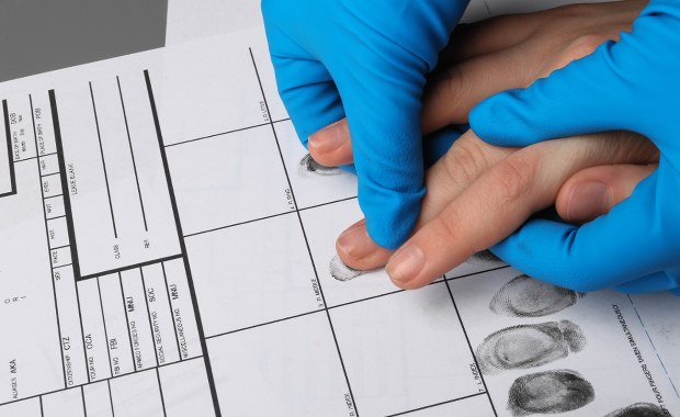 Biometria pod lupą. AI obala mit unikalności odcisków palców