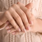 pielęgnacja dłoni Biorę z kuchni i nakładam na dłonie. Jeszcze nigdy nie były tak gładkie i miękkie