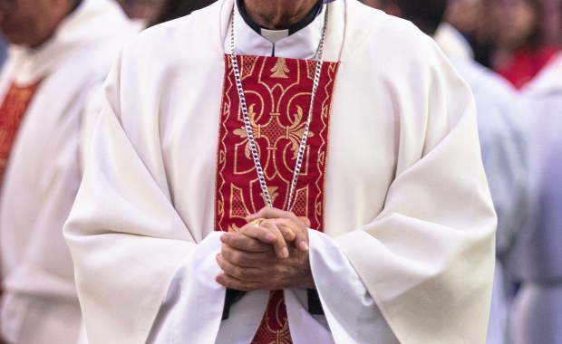 Biskup miał mieć 17 kochanek. Watykan wszczyna śledztwo