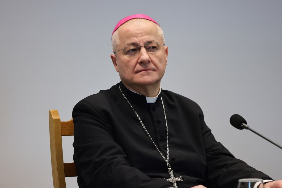 Biskup ordynariusz diecezji sosnowieckiej Artur Ważny /Albert Zawada /PAP