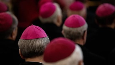 Biskupi powinni złamać daną obietnicę - sugerują kanoniści. Ujawniamy skandaliczny dokument Rady Prawnej KEP