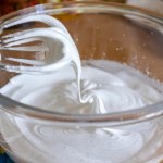 Bita śmietana już nigdy nie opadnie. Wystarczy jeden składnik
