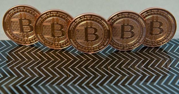 Bitcoin jest pułapką dla inwestorów? /AFP