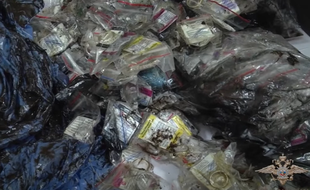 Biżuteria w plastikowych workach. Rosjanie odzyskali łup wart 2 mln dolarów 