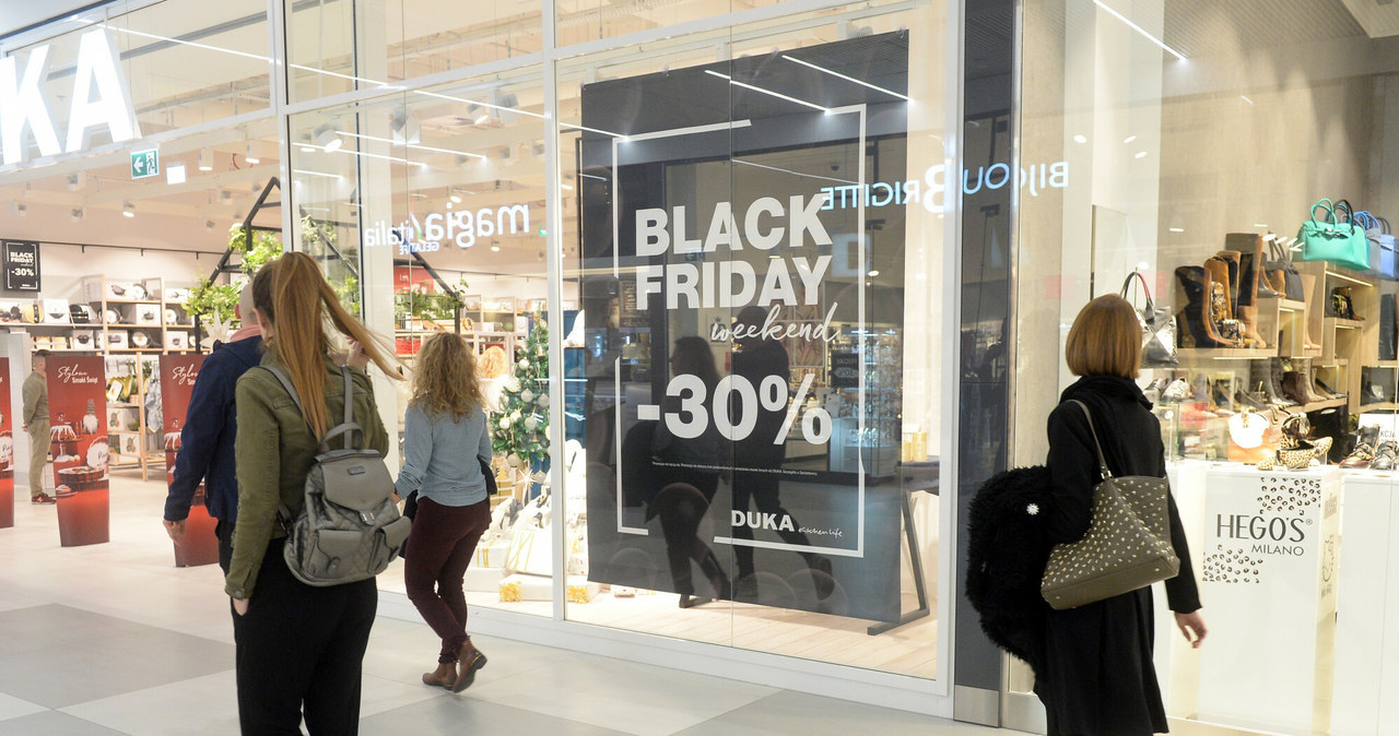 Black Friday 2021 tłumny, ale oszczędny /Jan Bielecki /East News