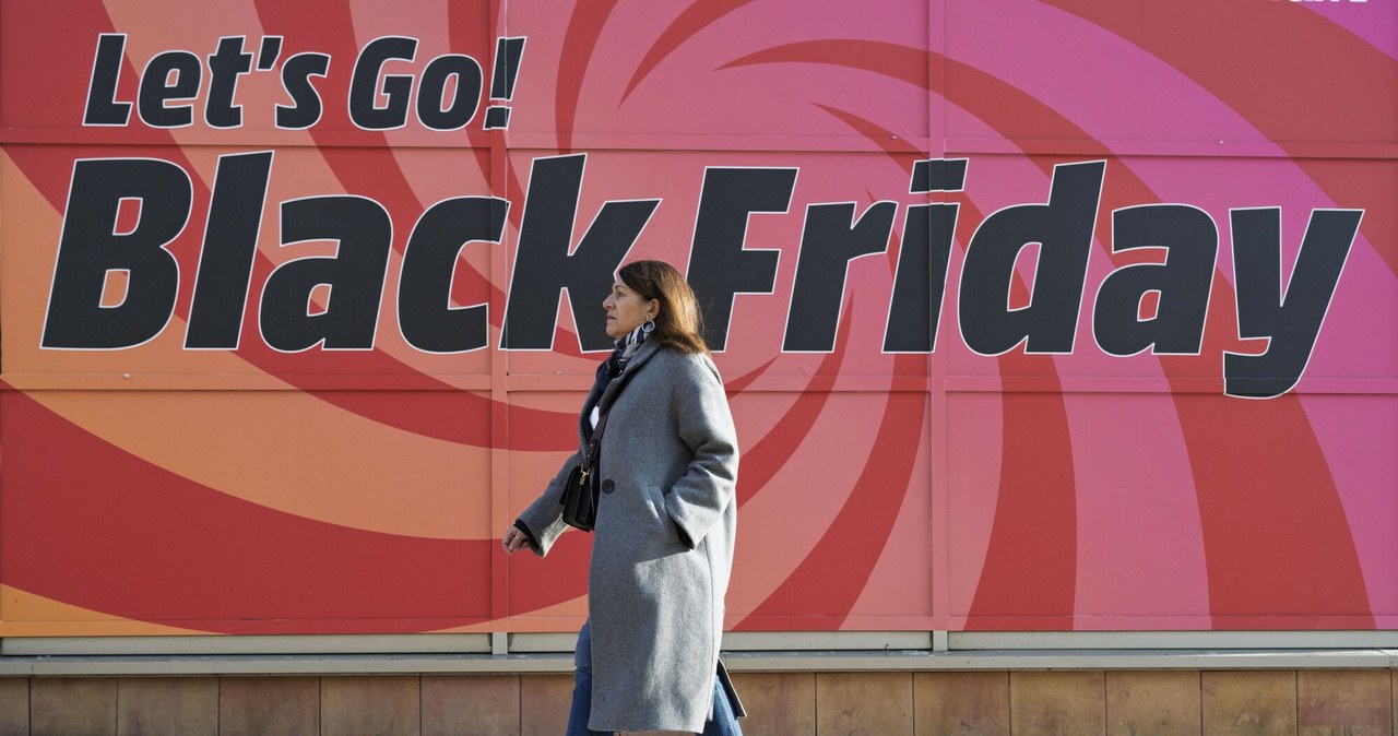 Black Friday. Jak kupować, by nie dać się nabrać? /Rex Features /East News