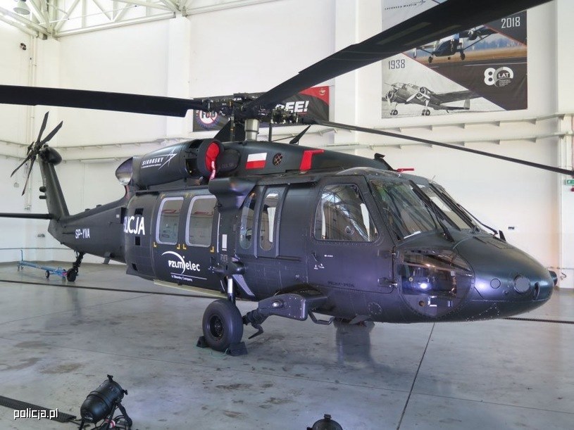 Black Hawk w wersji S70i /Policja