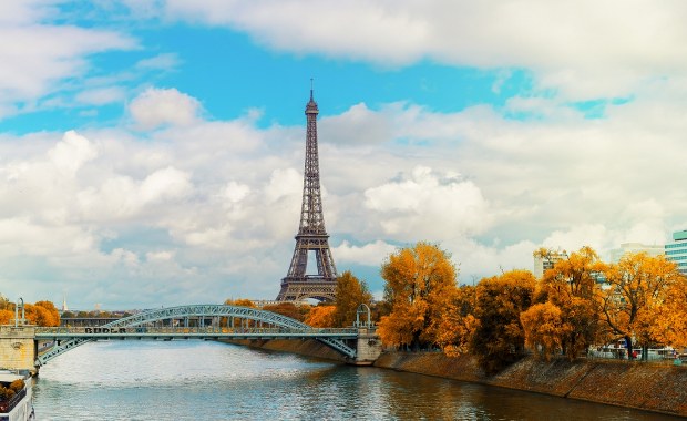 Blackout w części Paryża. Metro i pociągi stanęły