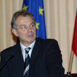 Blair proponuje cięcia /AFP