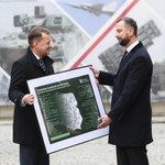 Błaszczak krytykuje MON ws. obiektu, który wleciał do Polski. Jest odpowiedź