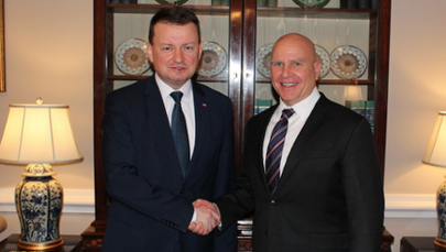 Błaszczak po spotkaniu z doradcą Trumpa: Oczekujemy liczniejszej obecności wojsk USA w Polsce