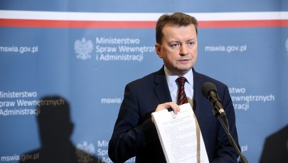Błaszczak: Zmiany w przepisach mają uszczelnić granice. Chodzi o bezpieczeństwo