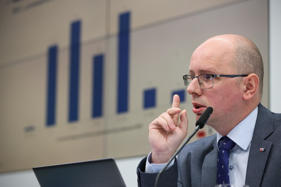 Błażej Kmieciak, przewodniczący Państwowej Komisji ds. Pedofilii / 	Leszek Szymański    /PAP