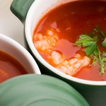 Błędy, które popełniasz gotując zupę pomidorową. Zobacz, co robisz źle